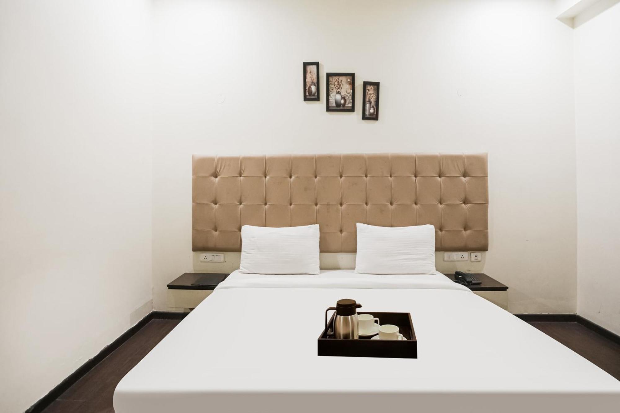 Townhouse The Amv Hotel Gurgaon Exterior foto